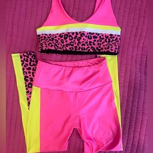 Gold Sheep matching two piece set
